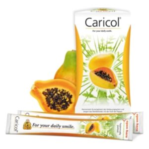 Verpackung von Caricol mit Papaya-Motiv, Essenz für die Verdauung, mit zwei Beuteln darunter.