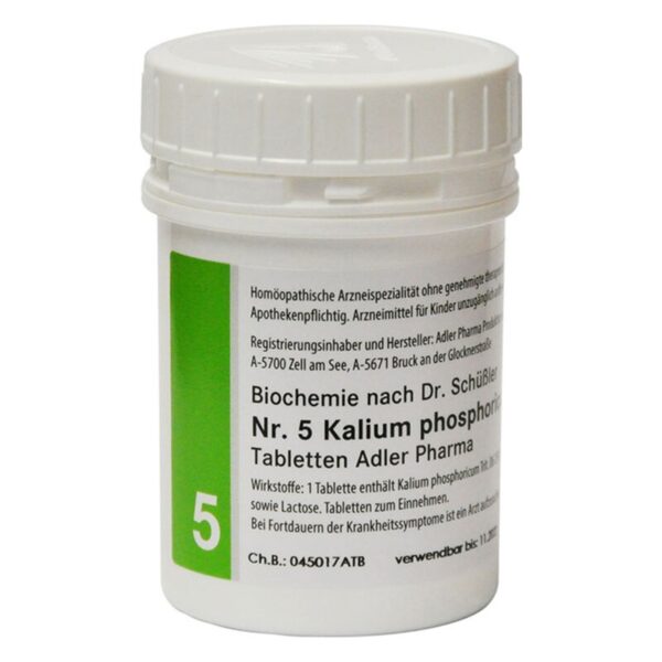 Weißer Tablettengefäß mit grünem Etikett, enthält homöopathische Kalium phosphoricum-Tabletten von Adler Pharma.