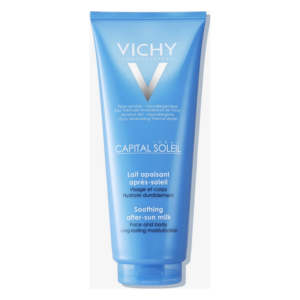 Helle Tube mit Vichy-Logo, die beruhigende After-Sun-Lotion für Gesicht und Körper enthält.