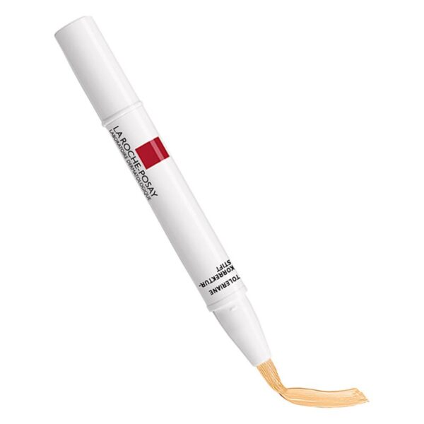 Korrekturstift in einem weißen Gehäuse mit rotem Label, die Spitze zeigt eine helle Farbe.