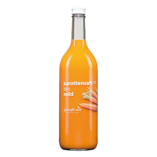 Flasche mit Bio-Karottensaft, orangefarben, etikettiert mit "karottensaft bio mild","Gewußt wie"