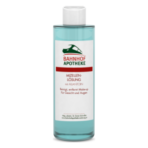Flasche mit Mizellen-Lösung von Bahnhof Apotheke, blaues Design, enthält Allantoin zur Make-up-Entfernung für Gesicht und Augen.